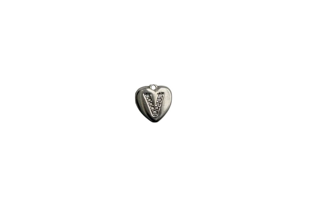 Silver heart with pavé V in clear stones