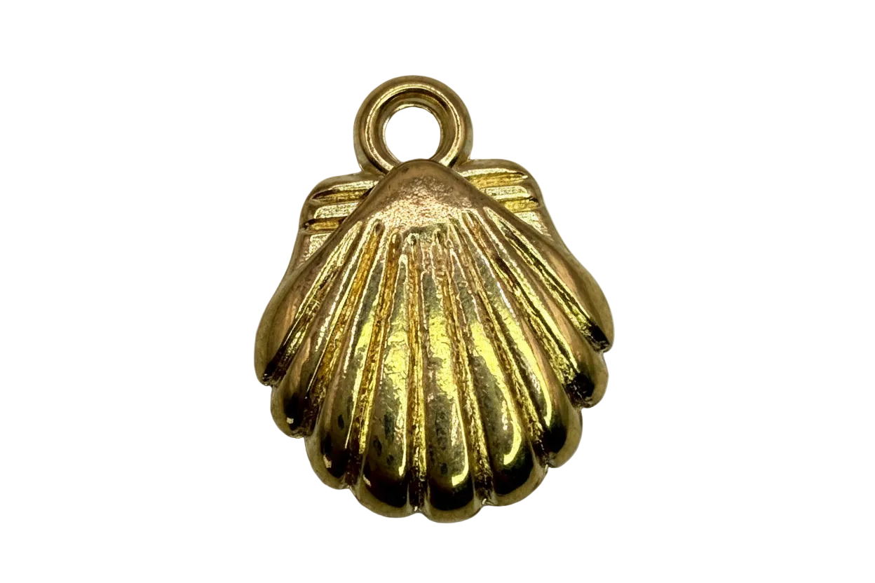 Ribbed gold scallop shell charm with sculpted grooves and polished finish