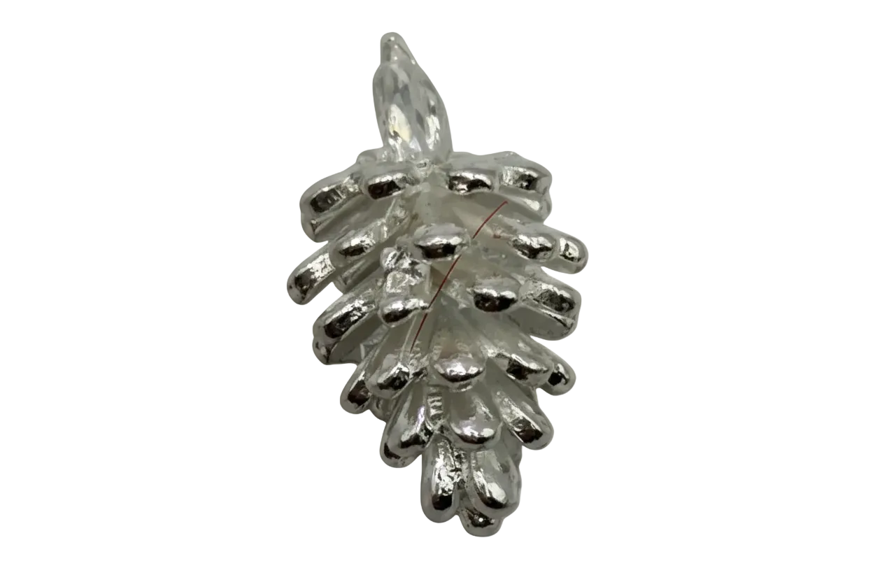 High-shine silver tropical leaf charm with textured ridges and raised veins
